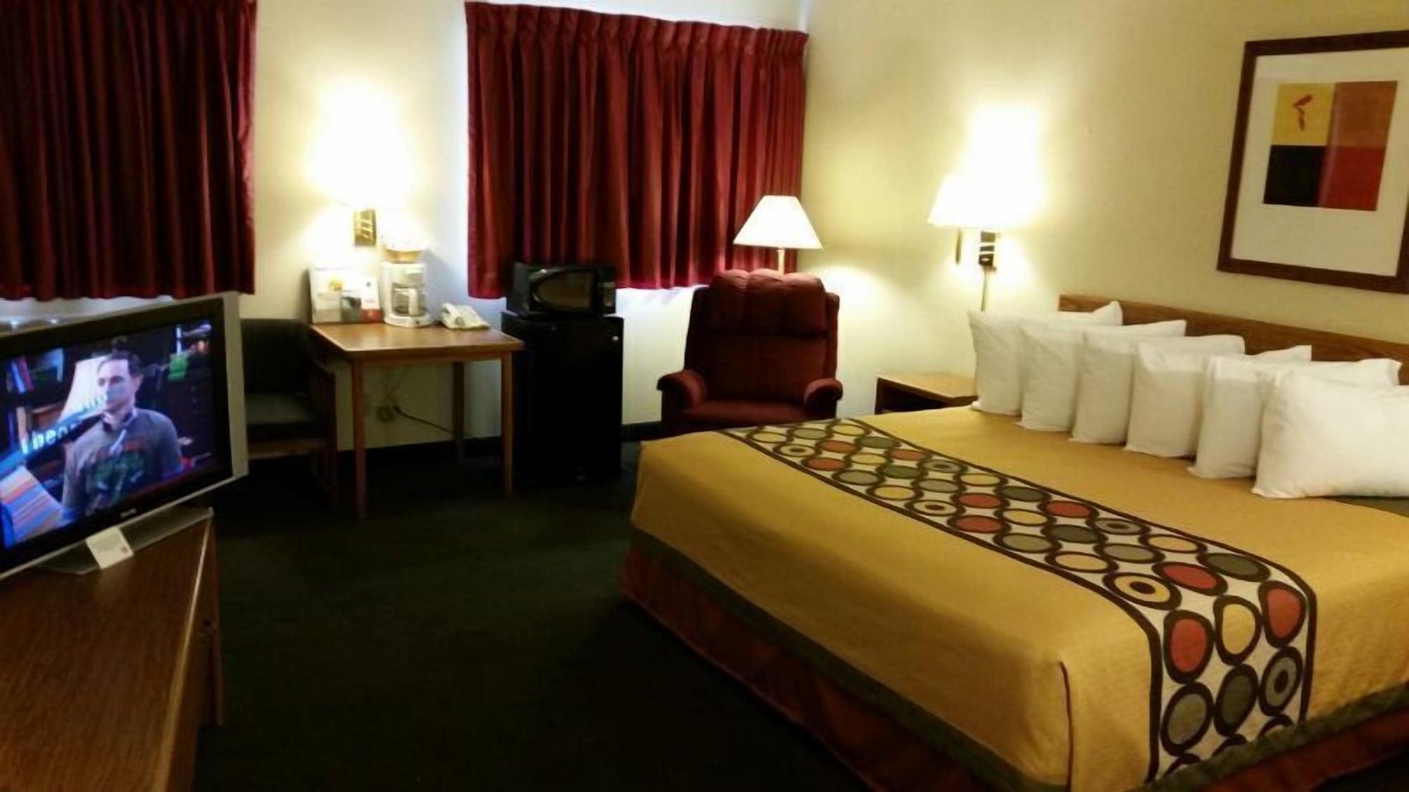 Super 8 By Wyndham Trinidad Hotel Exterior photo