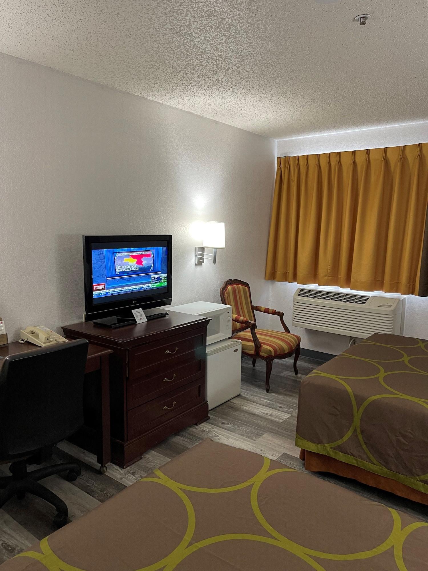Super 8 By Wyndham Trinidad Hotel Exterior photo